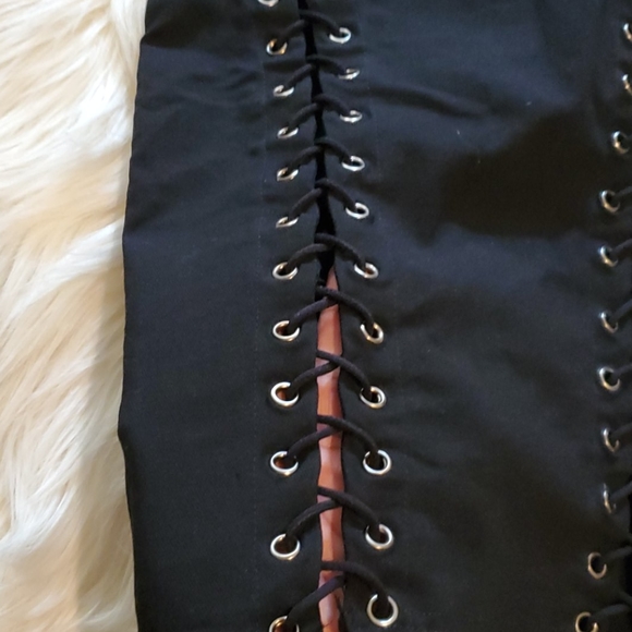 Black Spandex Tied Skirt - Picture 3 of 4